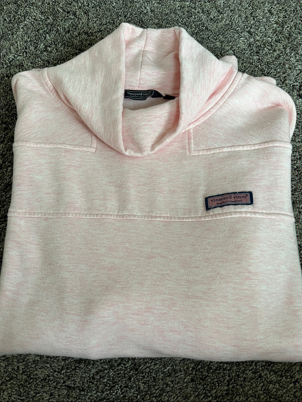 Vineyard Vines Dreamcloth Pink Mock Neck Sweater! Like new. XL.